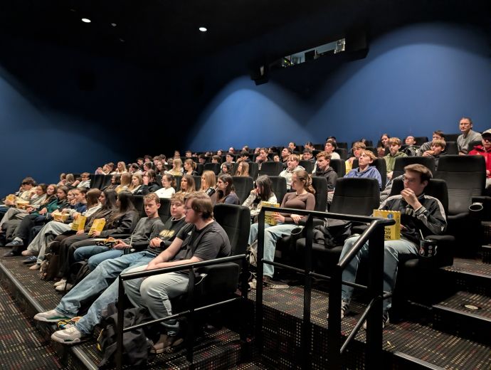 Kinobesuch der 9. Klassen