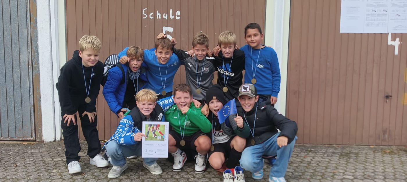 KatherlKicker dreimal auf dem Podest! katharinengymnasium.de